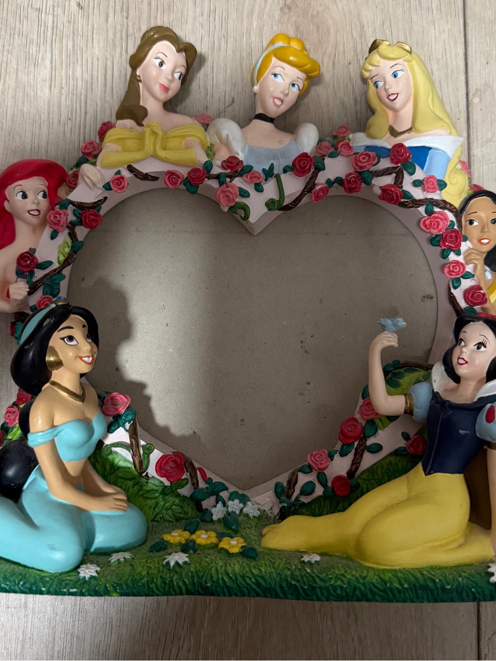 Disney Photo Frame Princesses 3D Heart Shaped Picture   Belle Jasmine Ariel